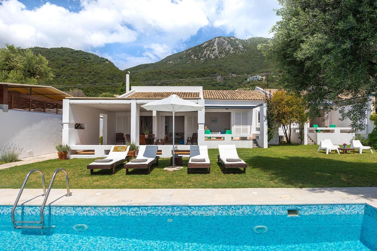Villa Piedra Del Mar Beachfront By Villa2Be Barbáti Eksteriør bilde