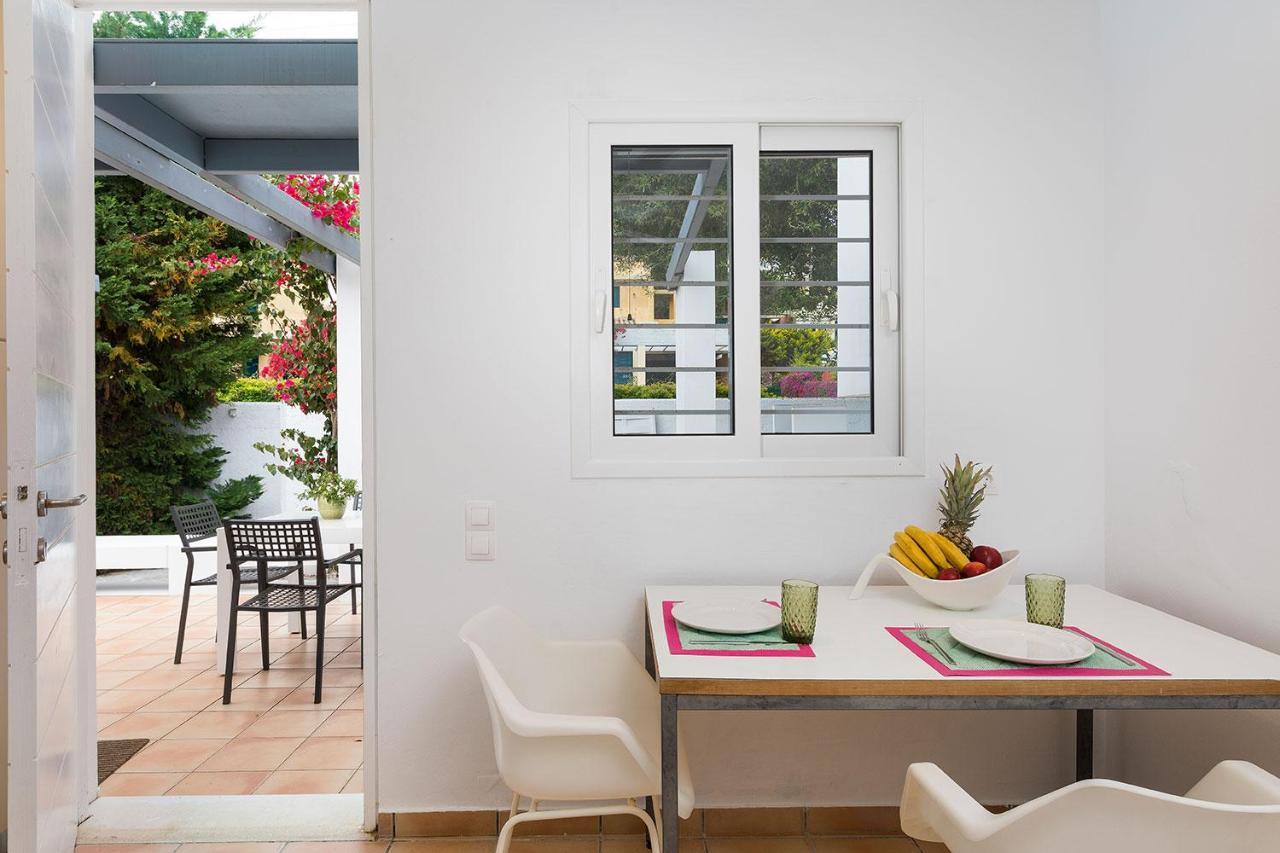 Villa Piedra Del Mar Beachfront By Villa2Be Barbáti Eksteriør bilde
